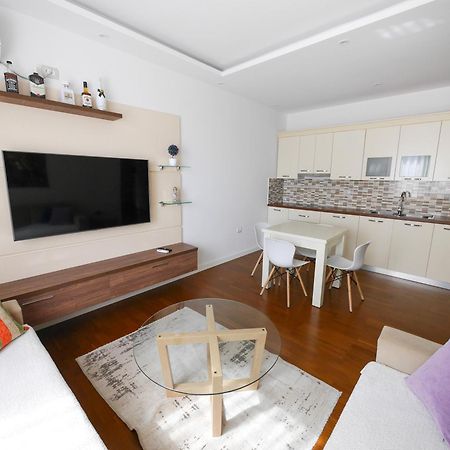 Seaview Apartment Vlorë エクステリア 写真